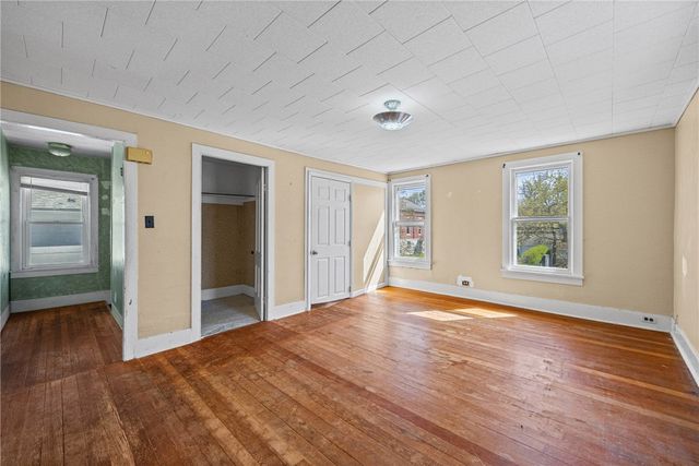 17 Spencer Street, Lyons, NY 14489