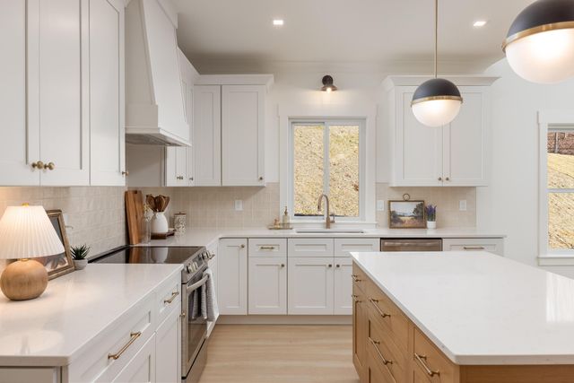 758 Van Davis Road NW, Georgetown, TN 37336