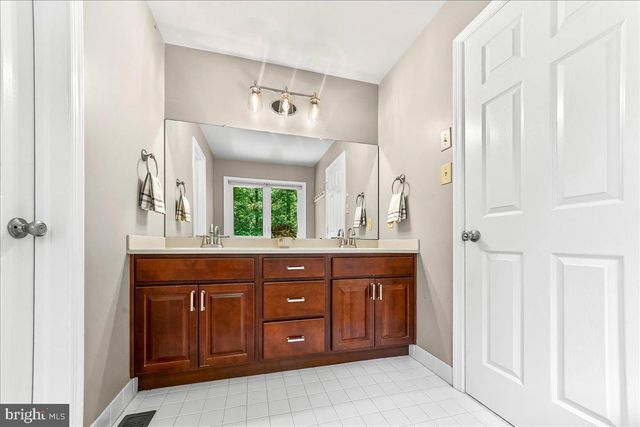 309 BAKER DR, Lincoln University, PA 19352