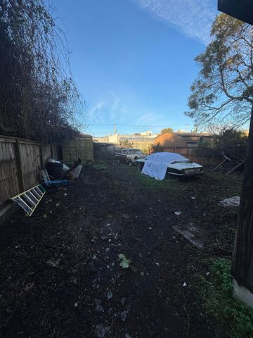 2414 5Th St, Berkeley, CA 94710