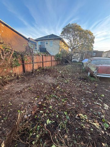 2414 5Th St, Berkeley, CA 94710