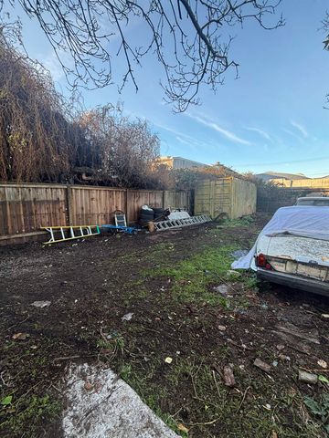 2414 5Th St, Berkeley, CA 94710