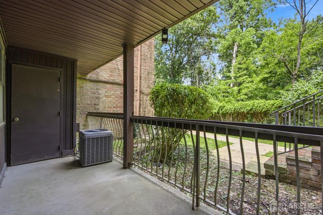 1913 Raspberry Court, Edison, NJ 08817