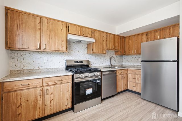 1913 Raspberry Court, Edison, NJ 08817