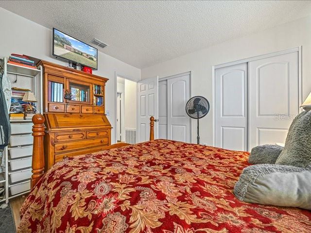 543 SILVER COURSE COURT, Ocala, FL 34472