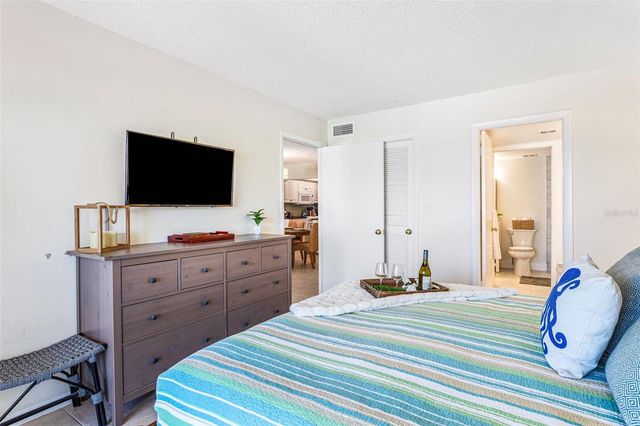 13000 GULF BOULEVARD 211, Madeira Beach, FL 33708
