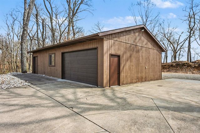 9480 M Avenue, Kalamazoo, MI 49009