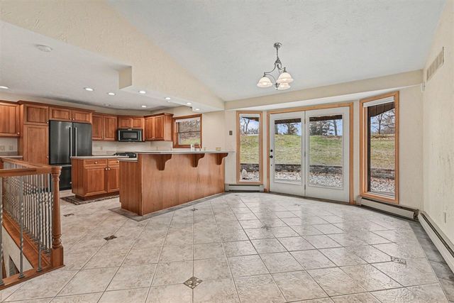 9480 M Avenue, Kalamazoo, MI 49009