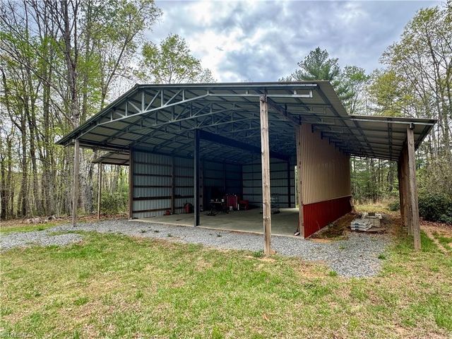 228 Red Maple Lane, Claudville, VA 24076