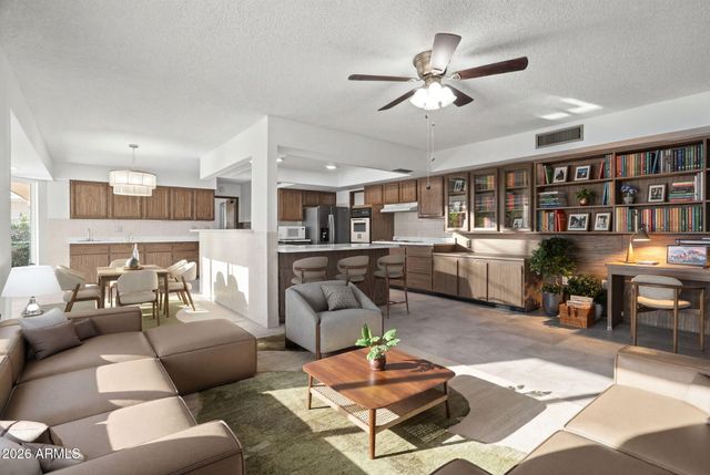10134 W SIGNAL BUTTE Circle, Sun City, AZ 85373