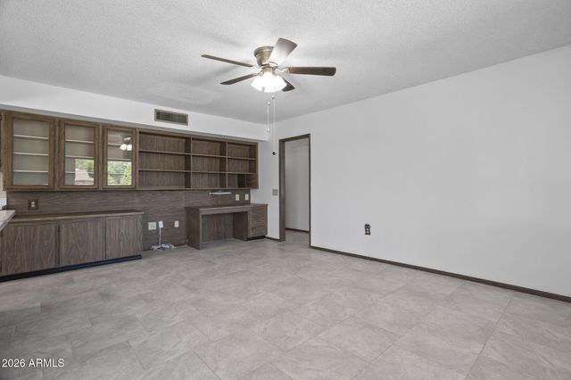 10134 W SIGNAL BUTTE Circle, Sun City, AZ 85373