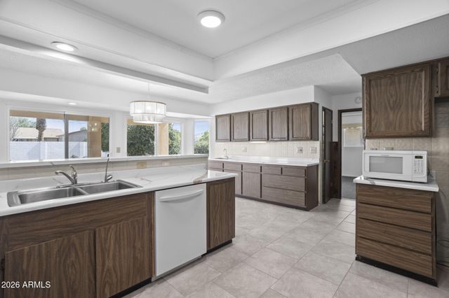 10134 W SIGNAL BUTTE Circle, Sun City, AZ 85373
