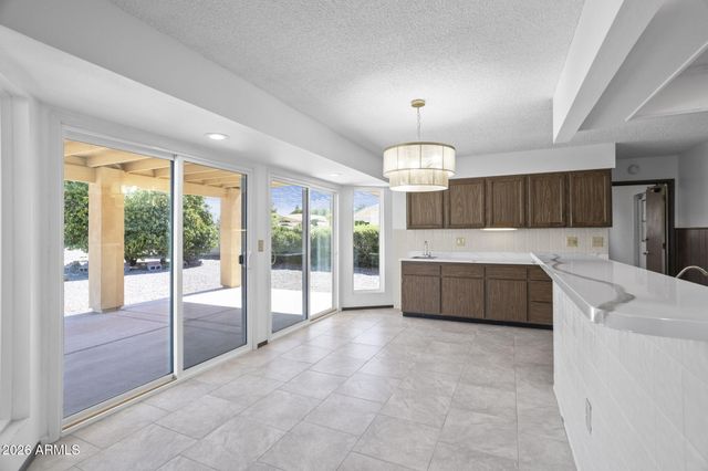 10134 W SIGNAL BUTTE Circle, Sun City, AZ 85373