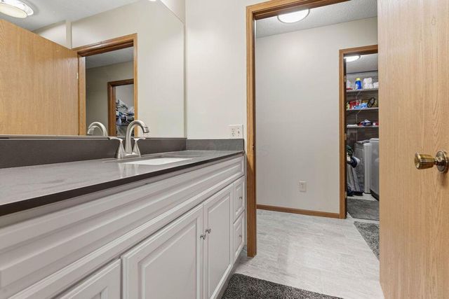 5671 Willet Lane, Westerville, OH 43081