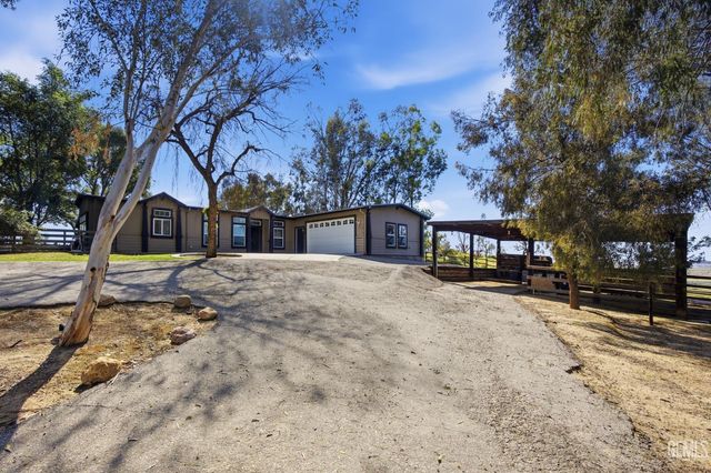 12147 Cliff Avenue, Bakersfield, CA 93306