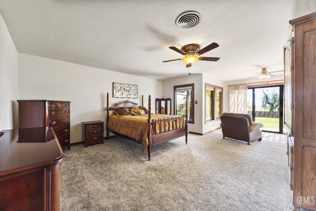 12147 Cliff Avenue, Bakersfield, CA 93306