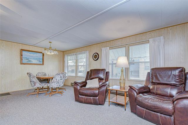 6128 RIDGEWOOD DRIVE, Zephyrhills, FL 33542