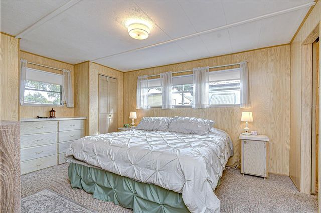 6128 RIDGEWOOD DRIVE, Zephyrhills, FL 33542