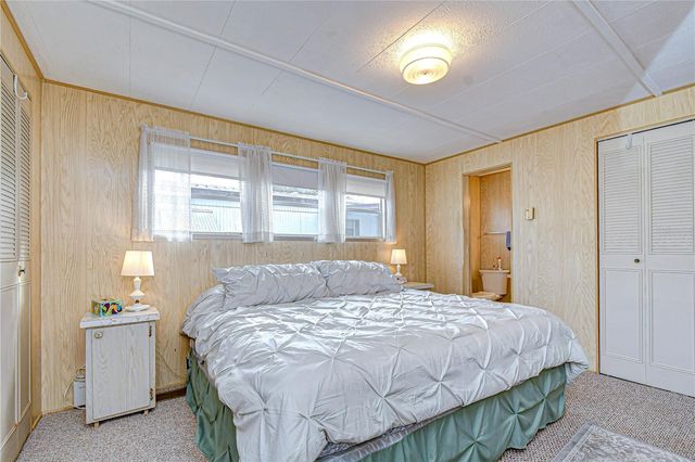 6128 RIDGEWOOD DRIVE, Zephyrhills, FL 33542