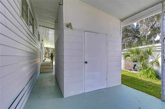 6128 RIDGEWOOD DRIVE, Zephyrhills, FL 33542