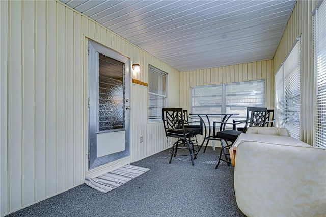 6128 RIDGEWOOD DRIVE, Zephyrhills, FL 33542