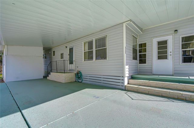 6128 RIDGEWOOD DRIVE, Zephyrhills, FL 33542