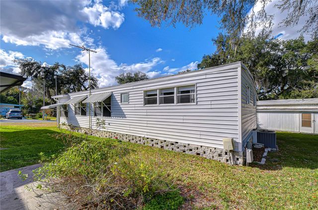 6128 RIDGEWOOD DRIVE, Zephyrhills, FL 33542