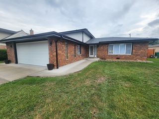 8040 Laramie Avenue, Burbank, IL 60455