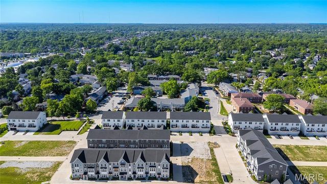 8924 Gateway Circle, Richmond Heights, MO 63144