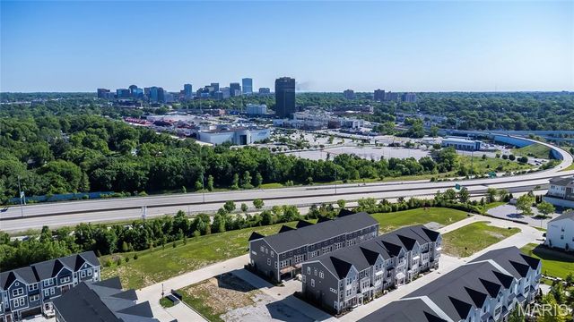 8924 Gateway Circle, Richmond Heights, MO 63144
