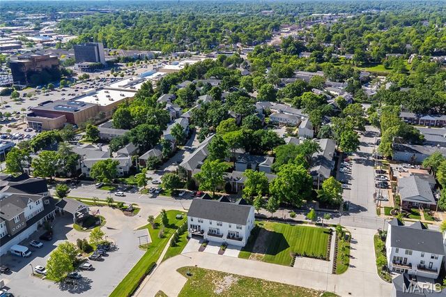 8924 Gateway Circle, Richmond Heights, MO 63144