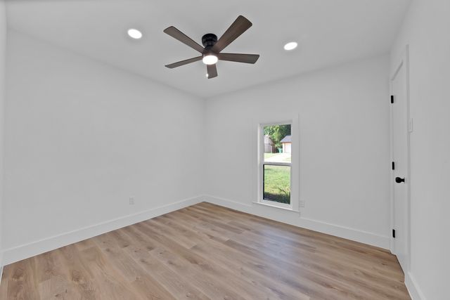 132 Yorkshire Drive, Cedar Hill, TX 75104
