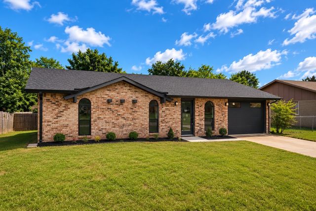 132 Yorkshire Drive, Cedar Hill, TX 75104