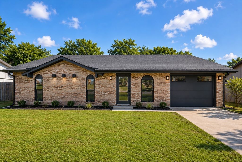 132 Yorkshire Drive, Cedar Hill, TX 75104