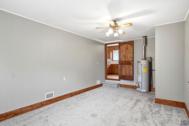2113 SE Swygart ST, Topeka, KS 66605
