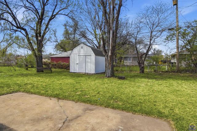 2113 SE Swygart ST, Topeka, KS 66605