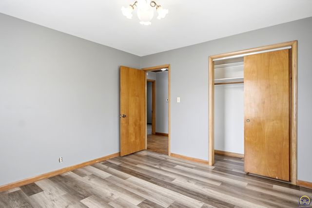 2113 SE Swygart ST, Topeka, KS 66605