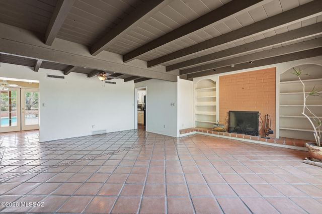 4390 N Camino Vinorama, Tucson, AZ 85750