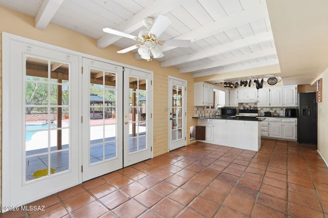 4390 N Camino Vinorama, Tucson, AZ 85750