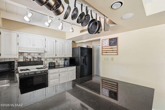 4390 N Camino Vinorama, Tucson, AZ 85750