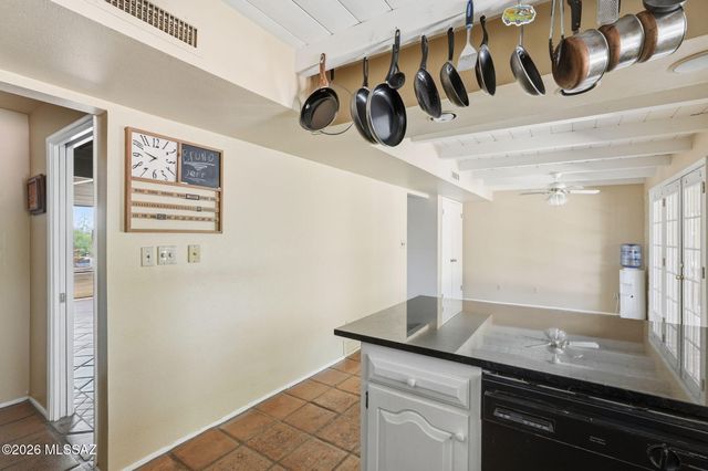 4390 N Camino Vinorama, Tucson, AZ 85750