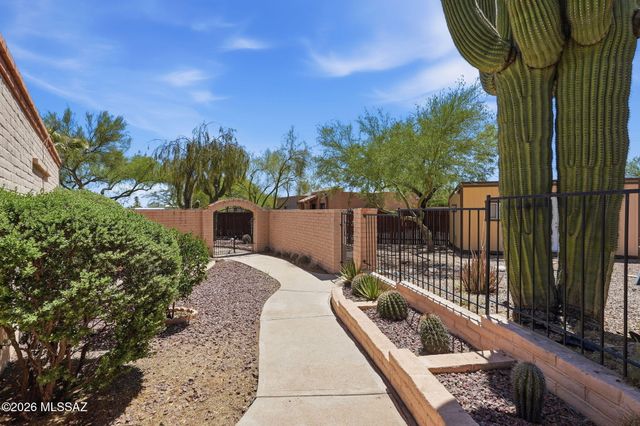 4390 N Camino Vinorama, Tucson, AZ 85750