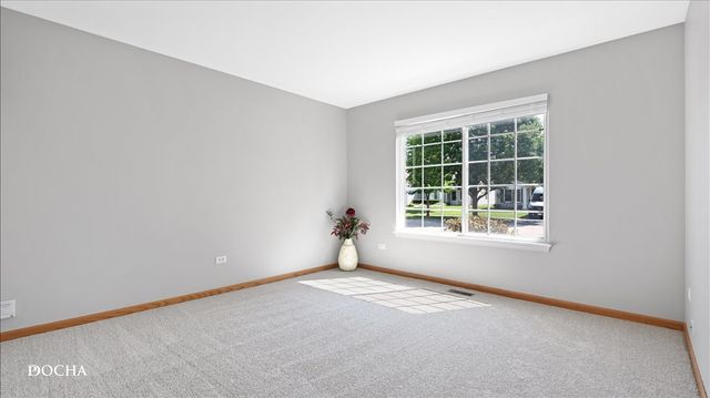 2469 Hillsboro Lane, Montgomery, IL 60538