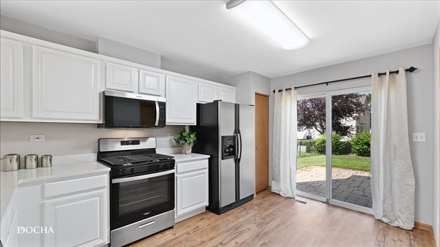 2469 Hillsboro Lane, Montgomery, IL 60538