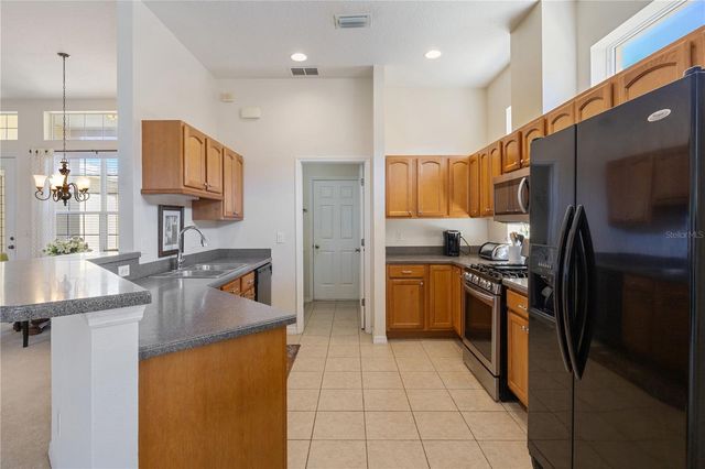 5921 CANDLE GLOW PLACE, Leesburg, FL 34748