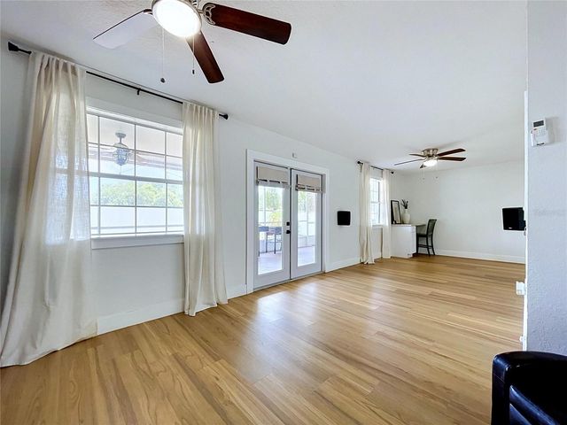 5520 FULMAR DRIVE, Tampa, FL 33625