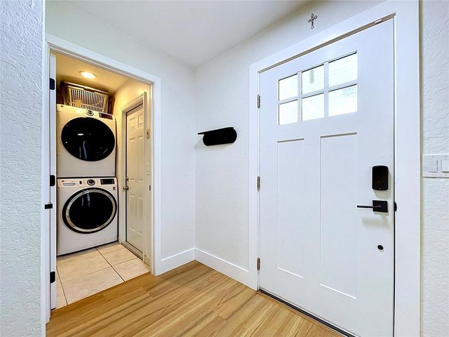 5520 FULMAR DRIVE, Tampa, FL 33625