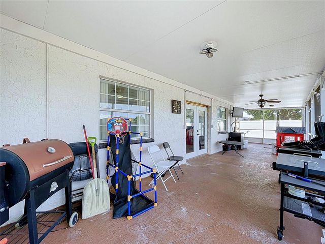 5520 FULMAR DRIVE, Tampa, FL 33625