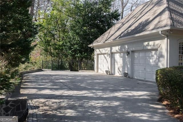 3460 Paces Valley Road NW, Atlanta, GA 30327