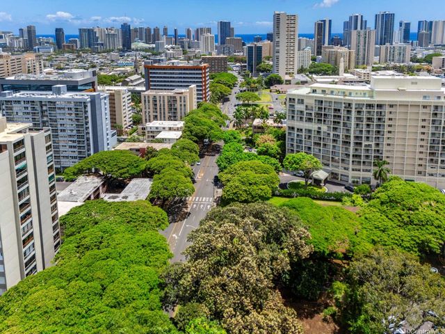 1111 Wilder Avenue 10A, Honolulu, HI 96822